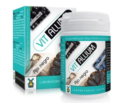 473317Envejecer con vitalidad y equilibrio con Vitallium Prevención enfermedades degenerativas acción antioxidante antiinflamatoria Ajo negro Arándano azul Maqui tegor 1